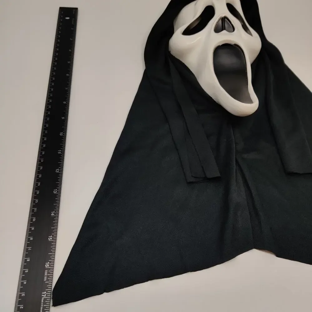 Ghostface Scream Mask Easter Unlimited 2011 Smooth Chin Soft PVC Halloween Ghoul